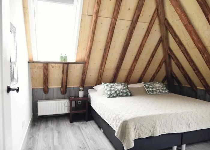 Cozy Apartment With Garden
