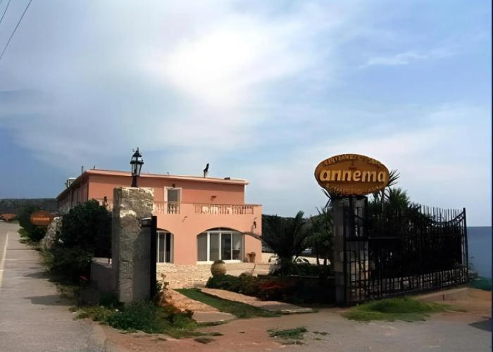 Annema Hotel