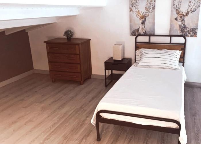 Cozy one-bedroom & mezzanine apartment