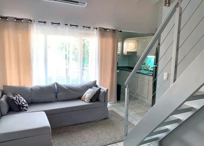 Cozy one-bedroom & mezzanine apartment