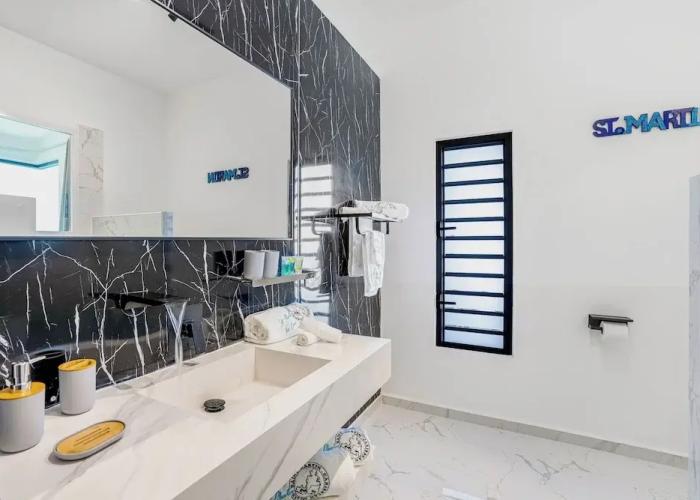 condostmaarten by the sea -Adults Only-