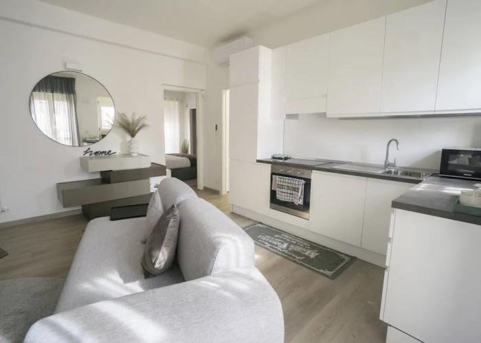 Charming and Modern Three-bedroom Apartment in the Heart of the City of Asti