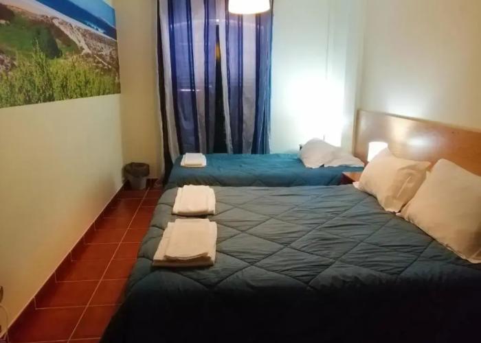 Supertubos Beach Hostel