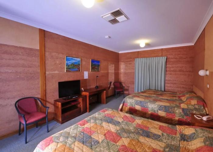 Mud Hut Motel