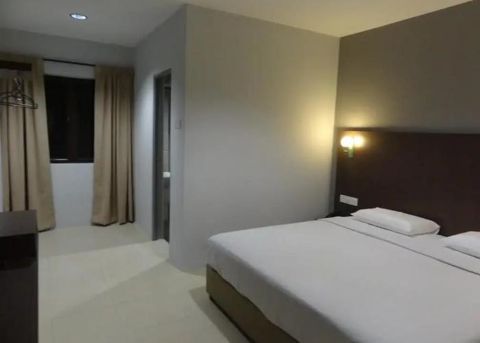 Radiant Hotel