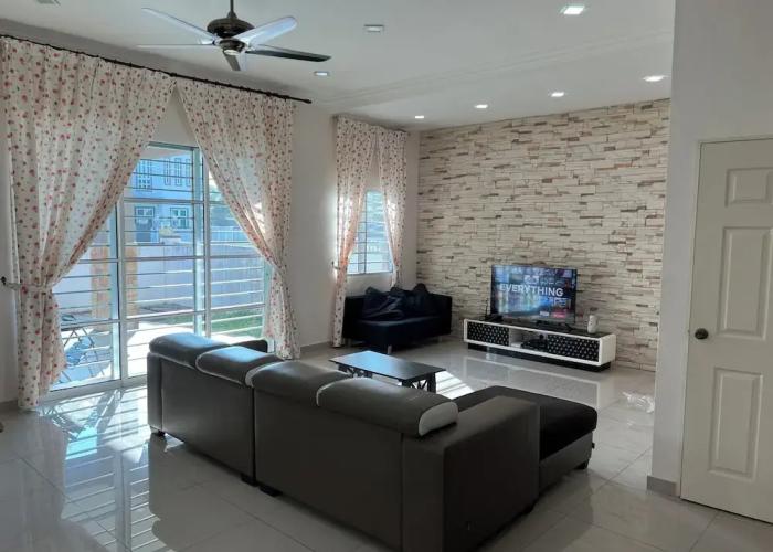 Sitiawan Homestay