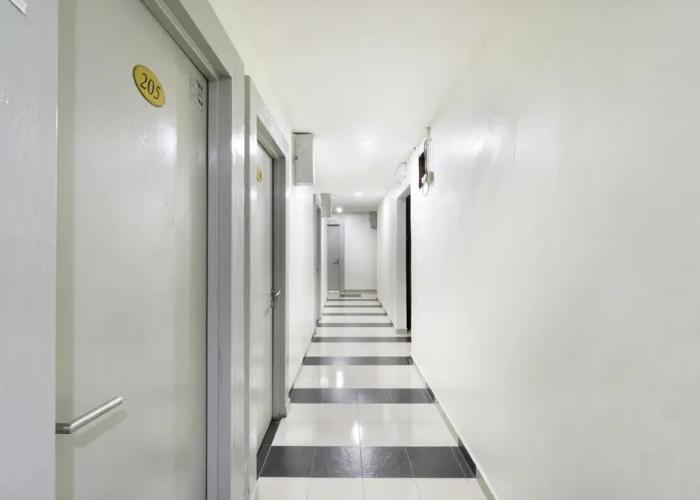 OYO 89960 Manjung Inn Hotel