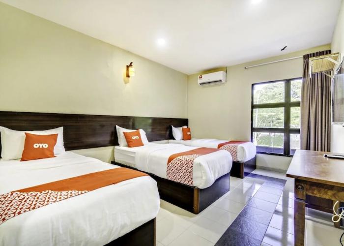 OYO 89960 Manjung Inn Hotel