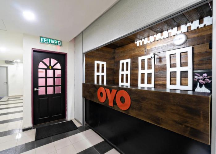 OYO 89960 Manjung Inn Hotel