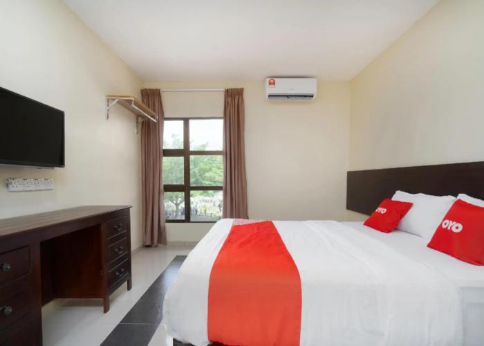 OYO 89960 Manjung Inn Hotel