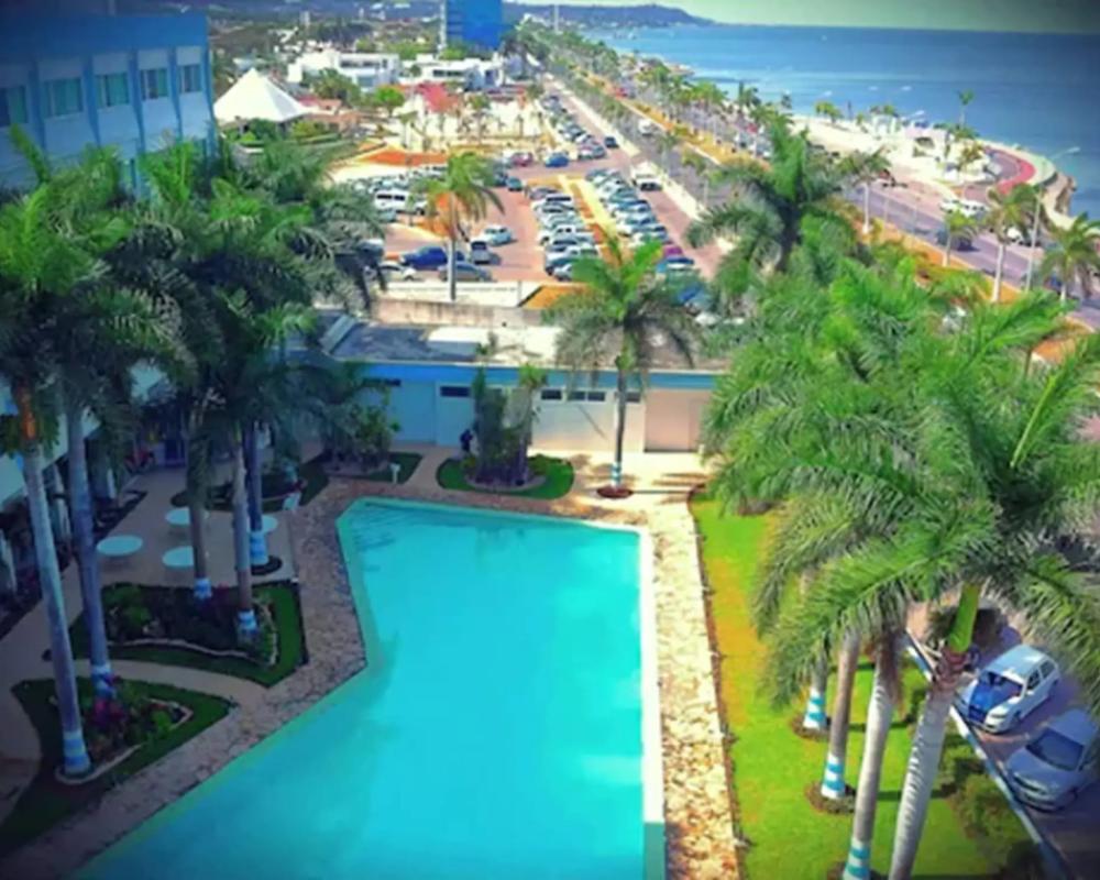 фото Hotel Baluartes