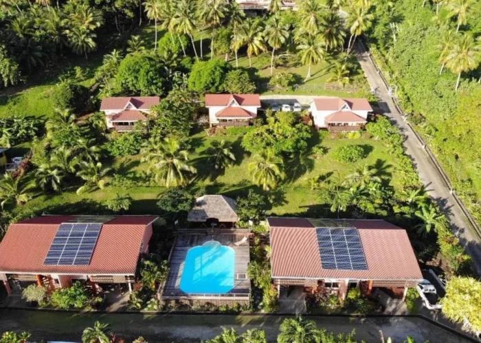 Bora Bora Holiday's Lodge and Villa