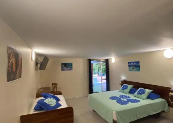 Bora Bora Holiday's Lodge and Villa