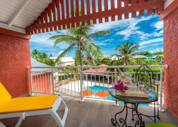 PALM COURT RESIDENCE 4 Stars