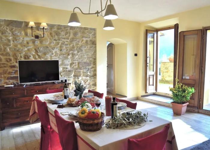 Comfortable Apartment in the Heart of the Tuscan Countryside