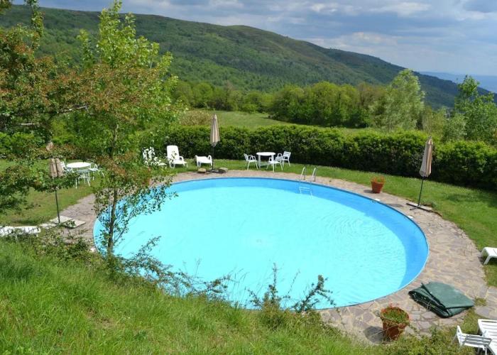 Amazing Stay in Tuscany Rustic Style