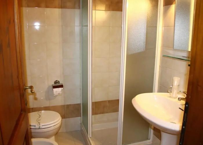 With Pool and air Conditioning