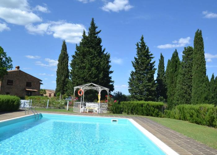 With Pool and air Conditioning