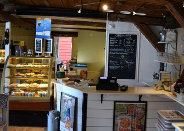 Mallboden Café & Vandrarhem