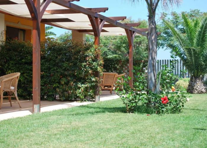 Hotel Baia Di Trainiti