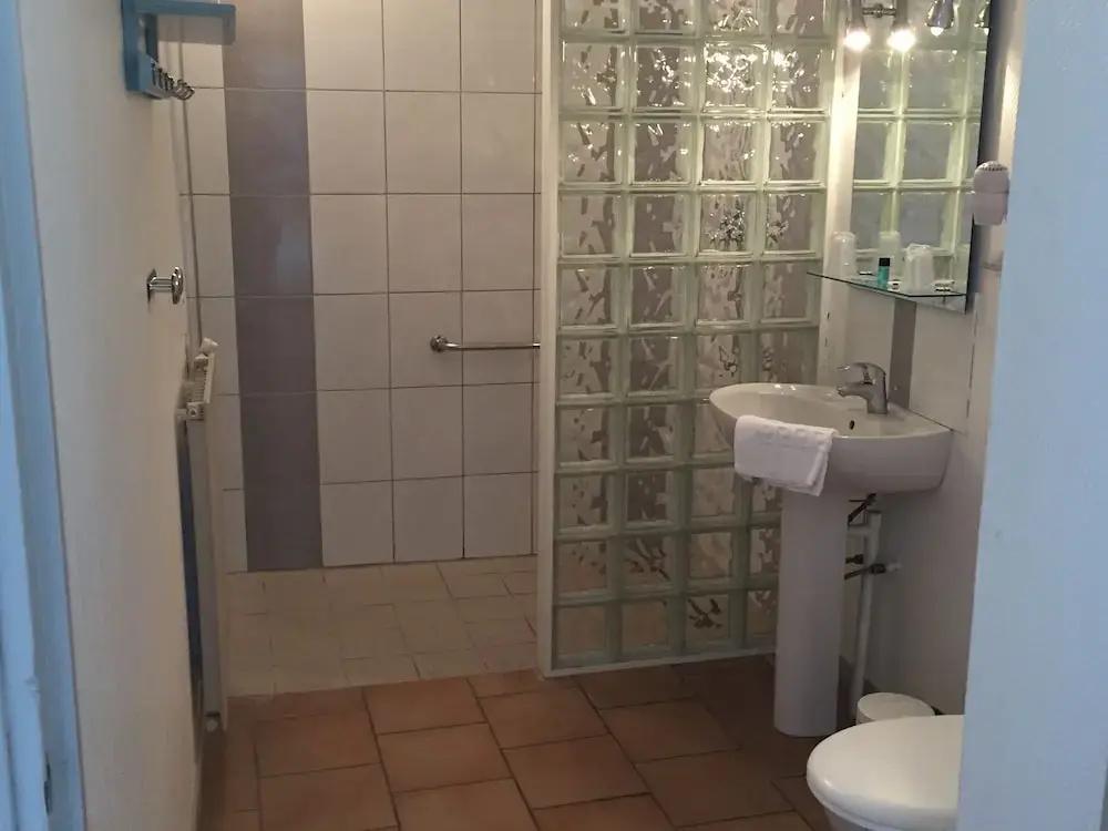 фото Hotel Le Commerce