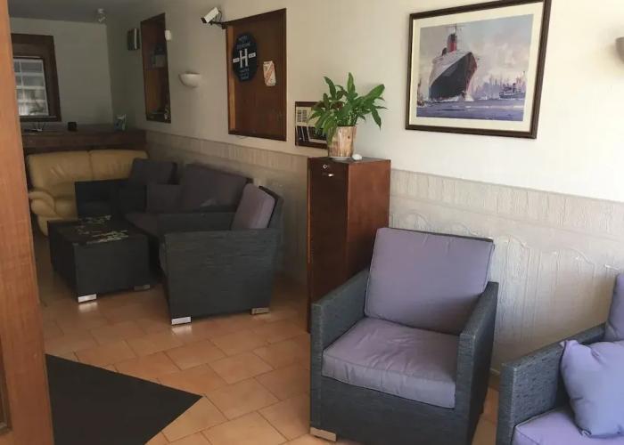 Hotel Le Commerce