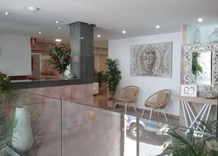 Hostal Residencia Cardona