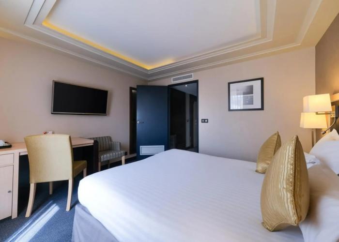 Zenitude Hotel la Valadiere, Ascend Hotel Collection