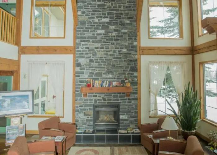 Lakeview Inns & Suites - Okotoks