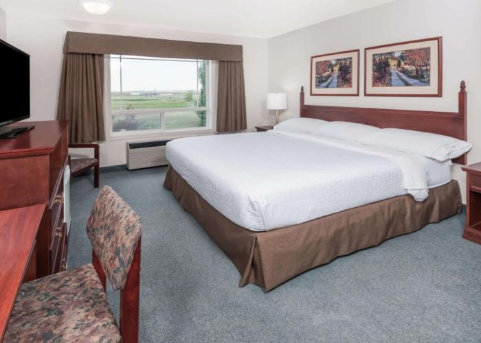 Super 8 by Wyndham High River AB