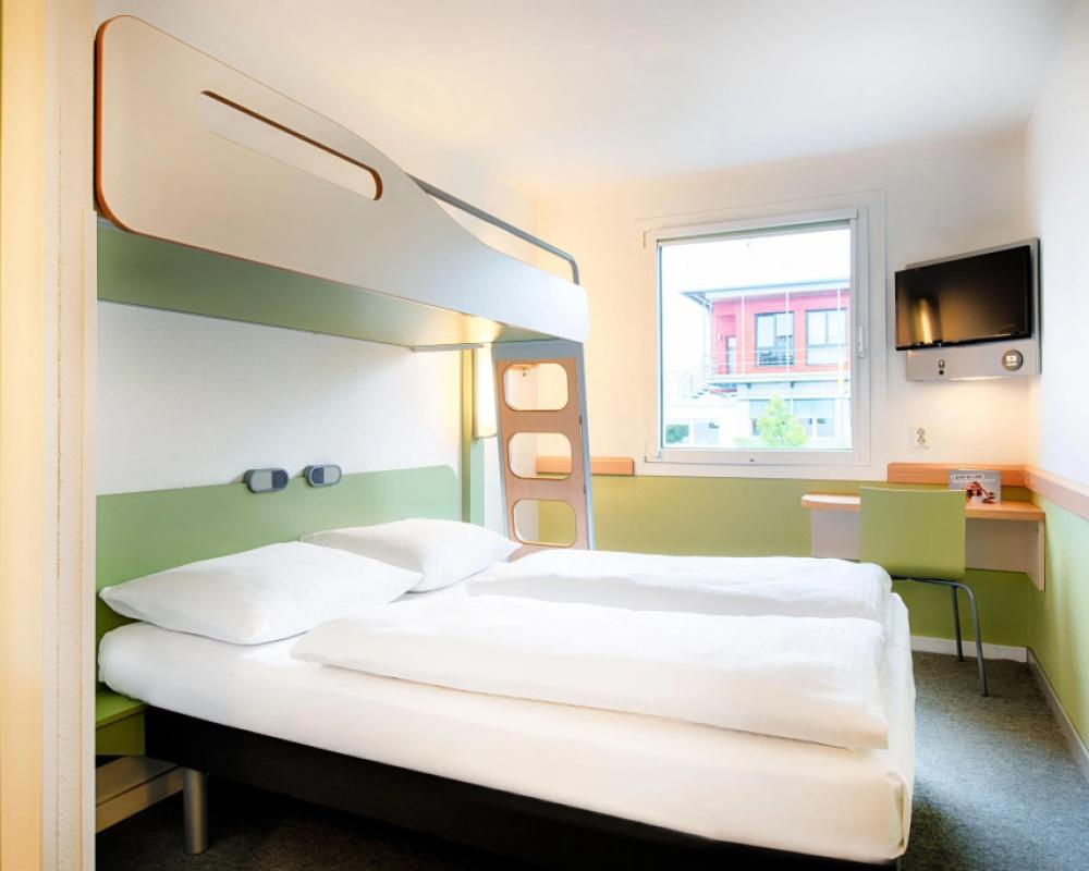 фото B&B Hotel München-Garching