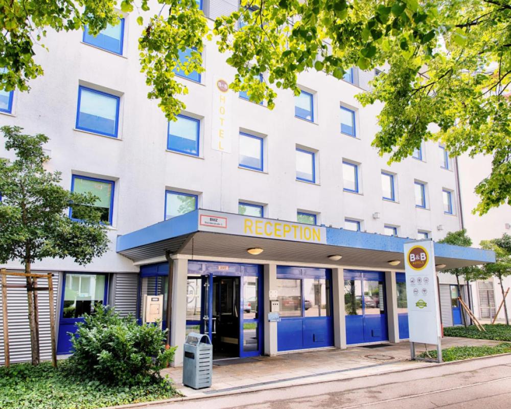 фото B&B Hotel München-Garching