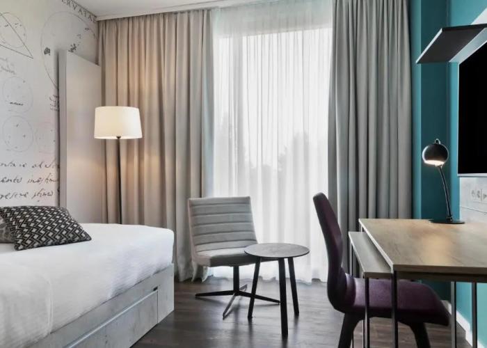 Stellaris Apartment Hotel