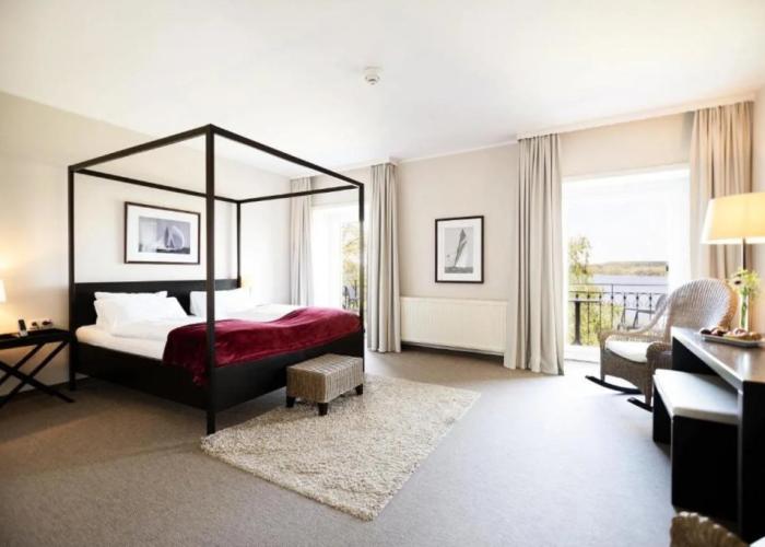 Hotel Dieksee - Collection by Ligula