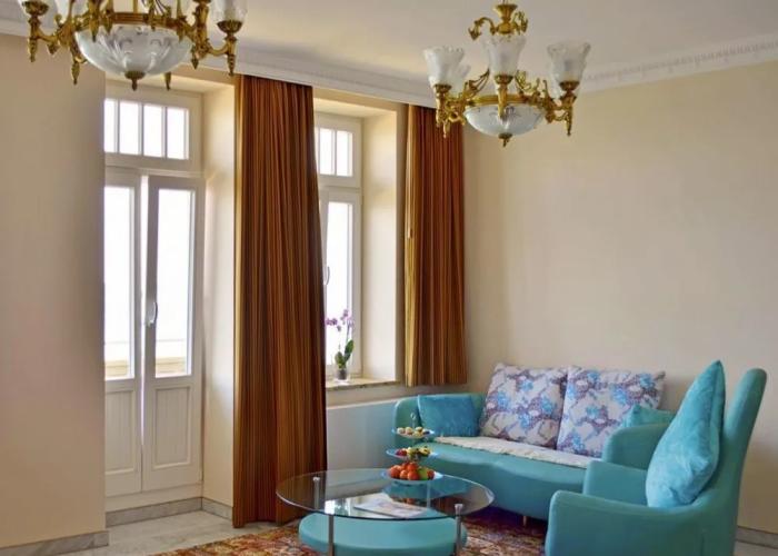 Meergut Hotels