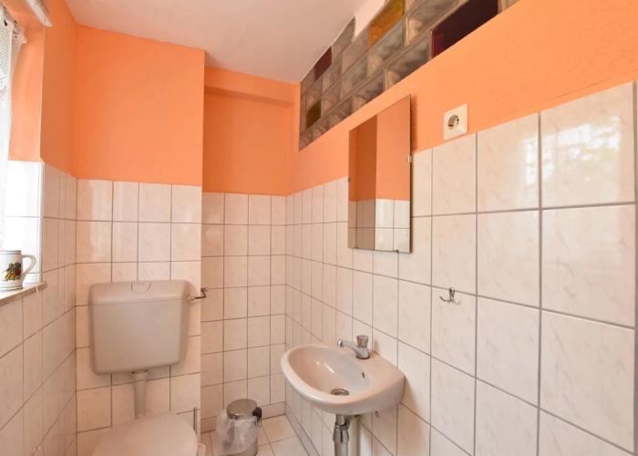 Moderne Ferienwohnung in Kuehlungsborn im Gruenen