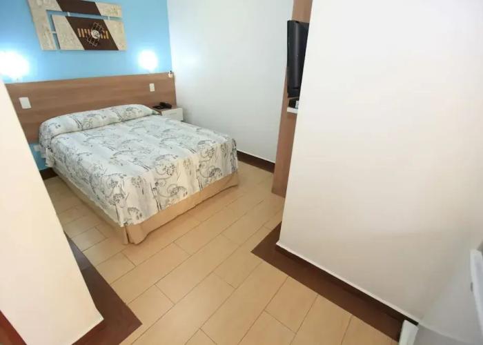 Oly Plaza Hotel