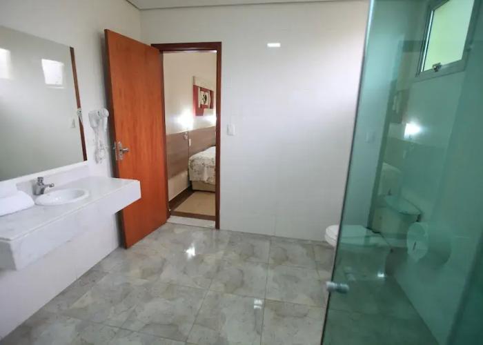 Oly Plaza Hotel