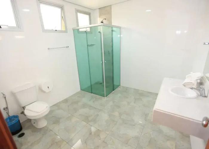 Oly Plaza Hotel