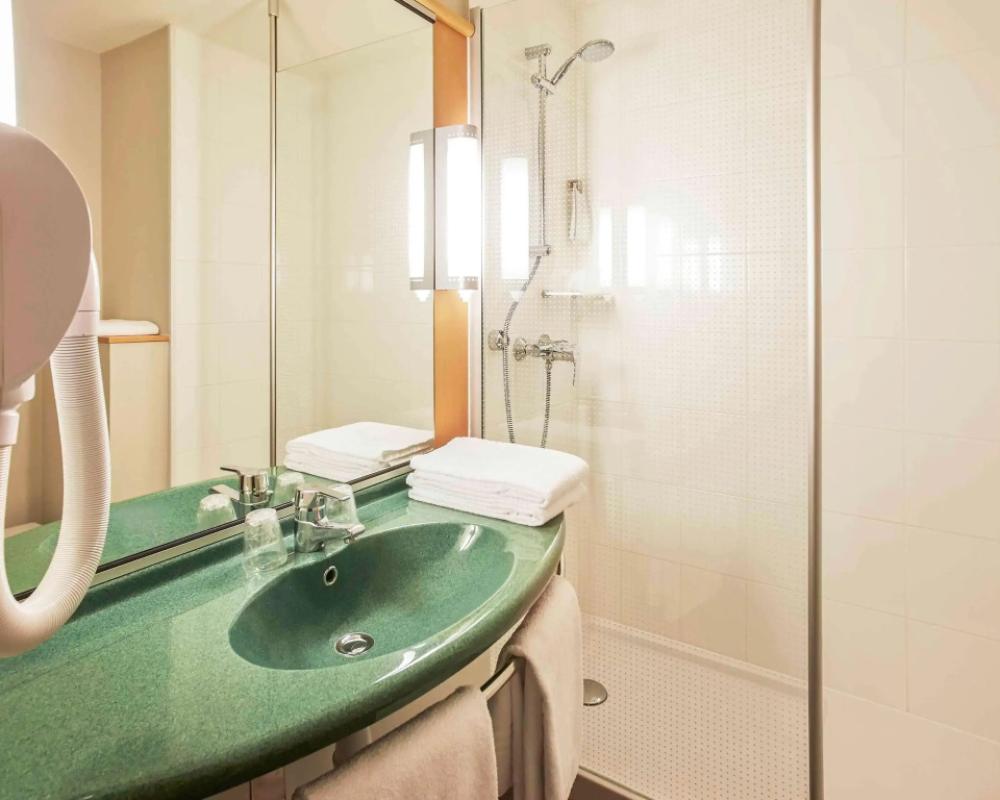 фото ibis Auray