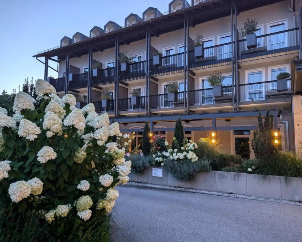 Bauer Hotel & Restaurant