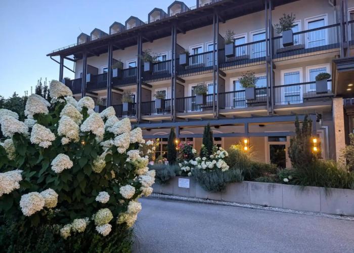 Bauer Hotel & Restaurant