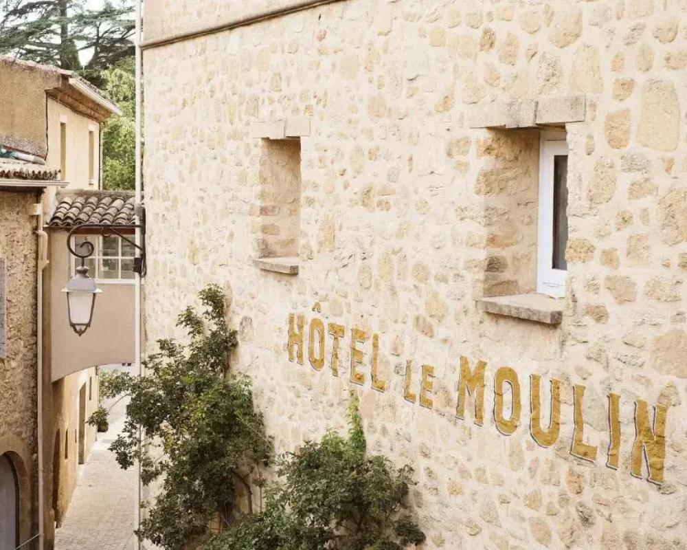 Le Moulin, Lourmarin, a Beaumier hotel