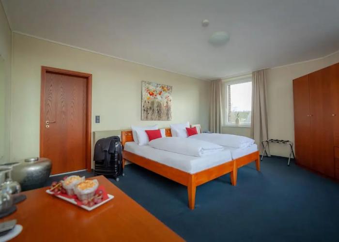 Hotel Omega
