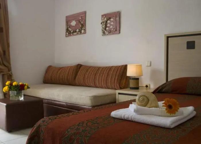 Porto Koufo Hotel