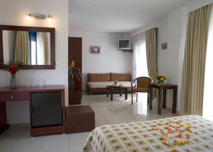 Porto Koufo Hotel