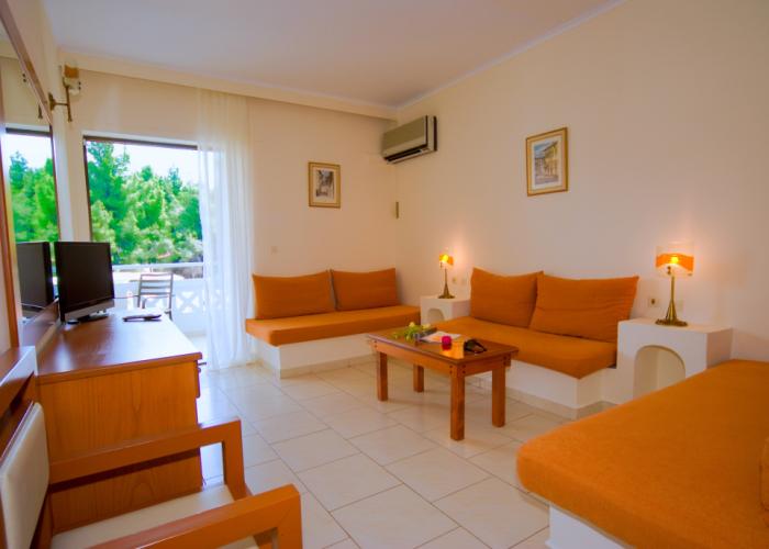 Porfi Beach Hotel
