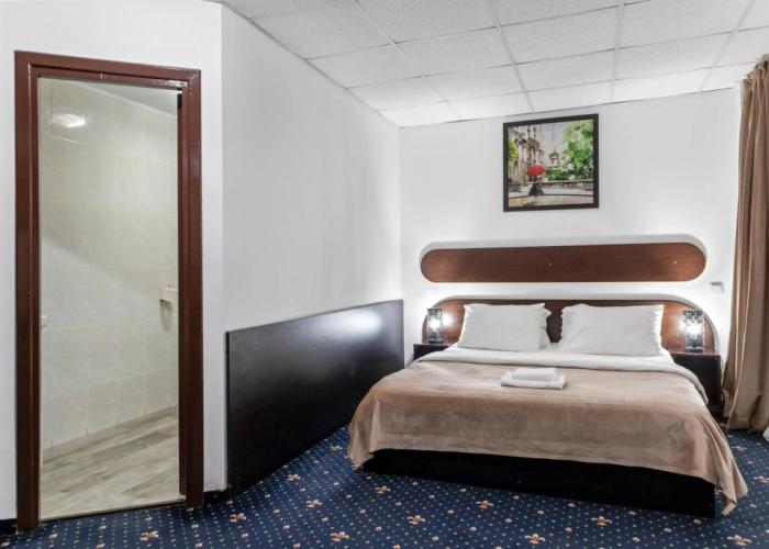 Hotel Charter