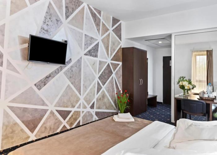 Hotel Charter