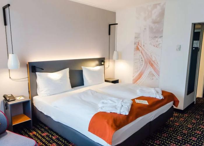Vienna House Easy Airport Bucharest (ex. HOTEL ANGELO AIRPORT)